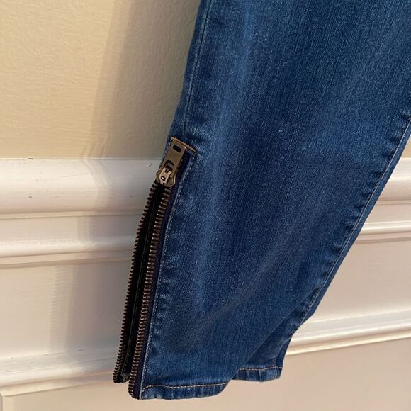 Madewell Zipper Bottom Skinny Jeans - Picture 2 of 7